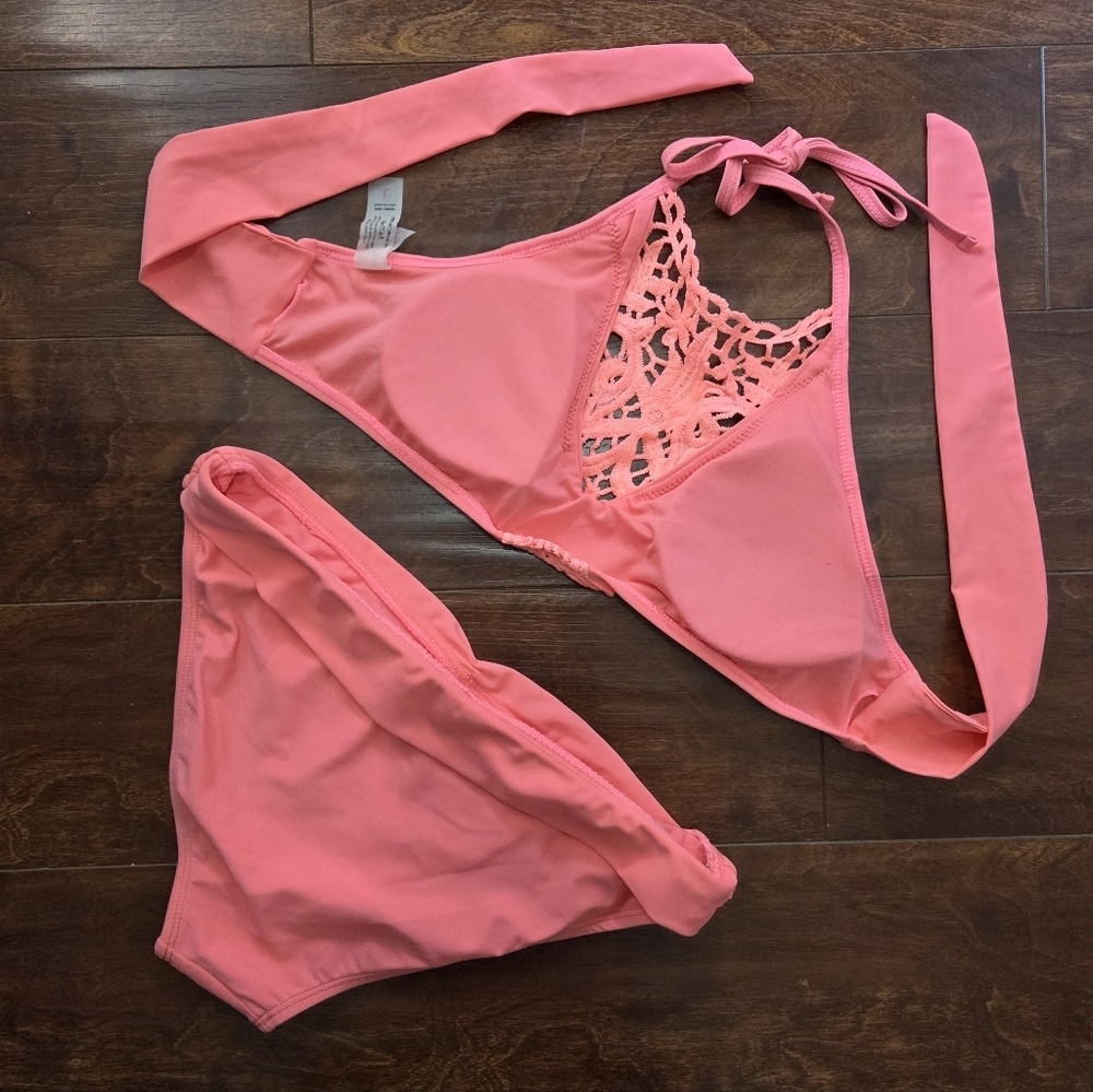 Marilyn Monroe Swimwear Halter Crochet Top Coral Two Piece Bikini Size Large - Picture 4 of 8